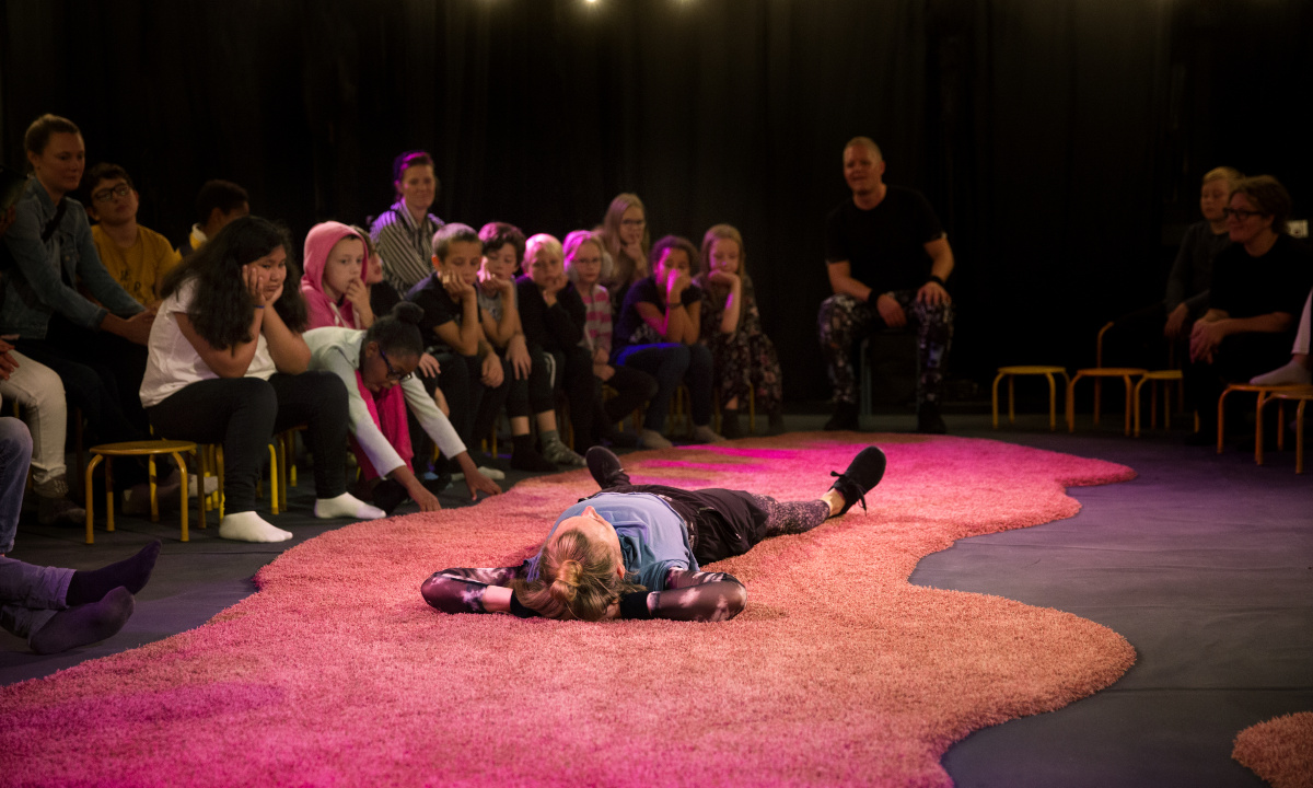 Bild av Hej Sverige! av Teater Pero