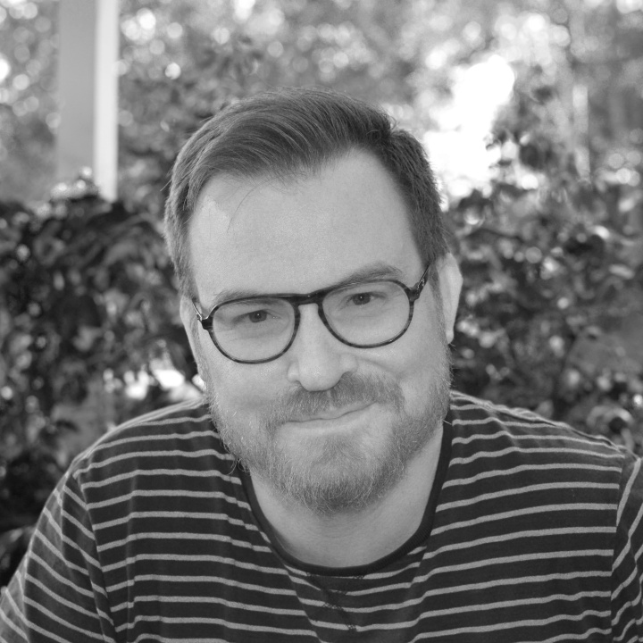 En svartvit bild av Samuel Ek.